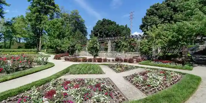 frame park formal gardens, wi